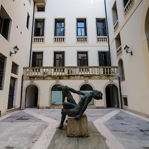 Residenza Corso Palladio 159 Apartment