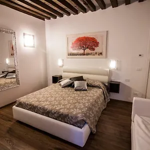 Silver Venecia