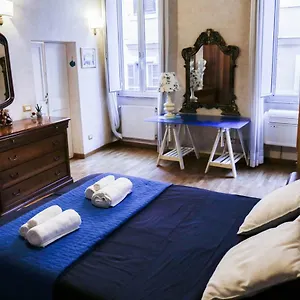  Apartamento Domus Titiana Amazing In Trastevere Italia