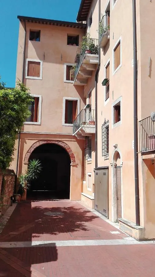 Mini Contra San Pietro Apartment Vicenza 0*,